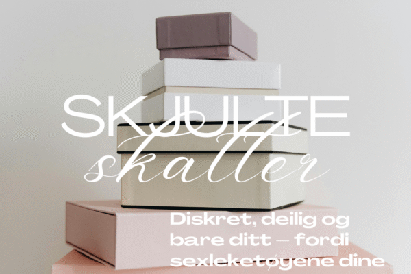 Stilrene oppbevaringsbokser stablet på hverandre – perfekt for diskret lagring av sexleketøy hjemme eller på reise.